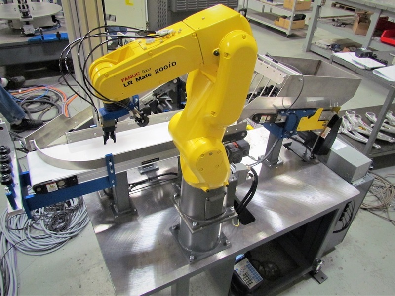 ACEflexfeeder - Compact part buffer & feeding system with vision guided robot