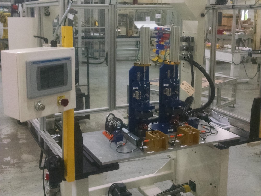Manual assembly station